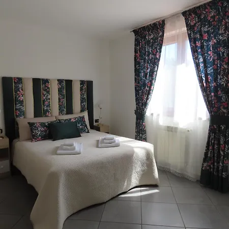 L'attico Rinascente Apartamento Signa